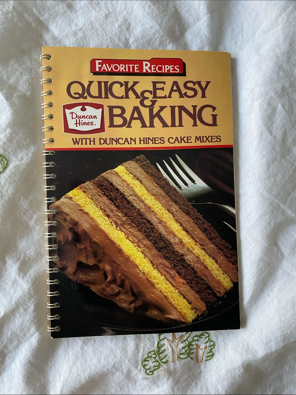 Quick & Easy Baking Cookbook Duncan Hines - vintage spiral Cover